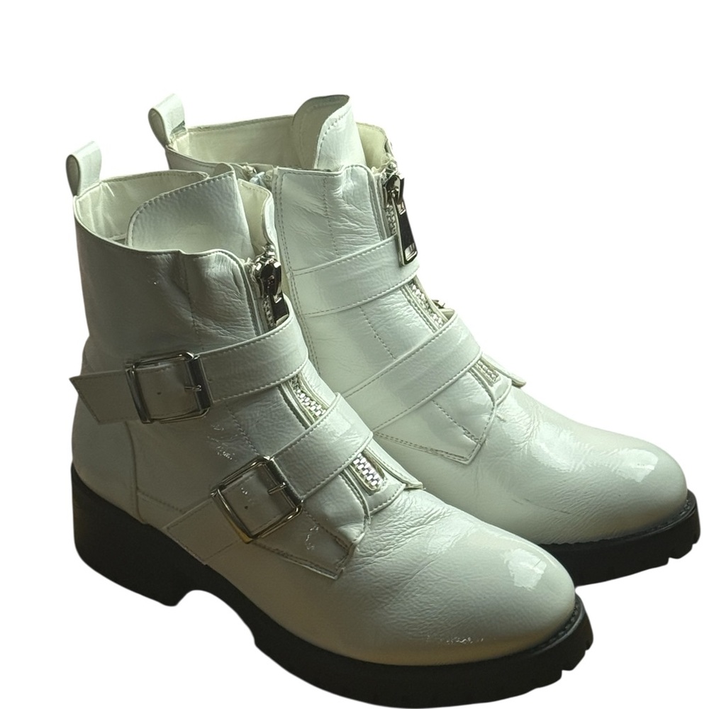 Day Vine Rockabilly Faux Leather Sleek White Combat Chunky utility Botton BOOTS